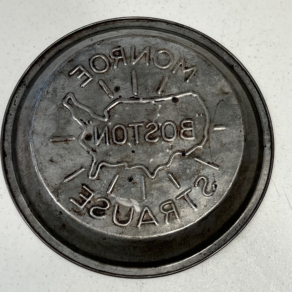 Vintage Monroe Boston Strause Metal Pie Pan Tin Rustic Farmhouse Country Kitchen - Picture 2 of 3